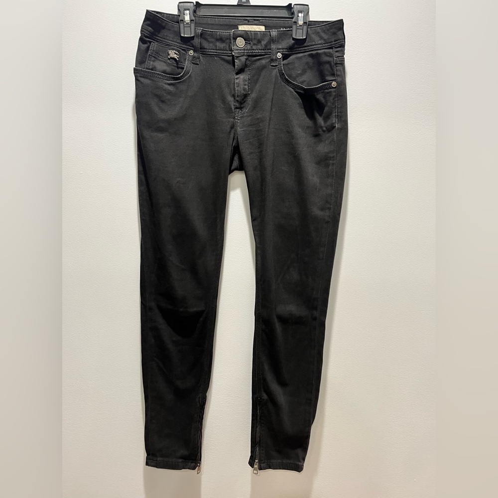 Women's BurberrynBlack Low Rise Skinny Jeans Ankle Zipper Pocket Logo.Size 30